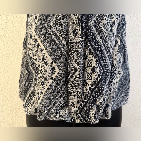 🔴$1SALE$ Tie Halter top - Picture 3 of 5